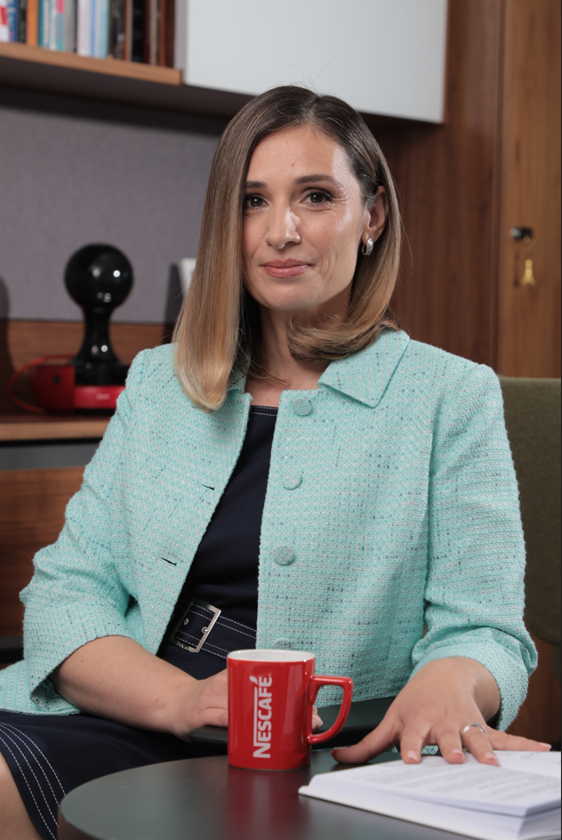 NESCAFÉ celebrează 86 de ani de excelență și lansează un produs îndrăzneț - NESCAFÉ 3in1 Black Roast
