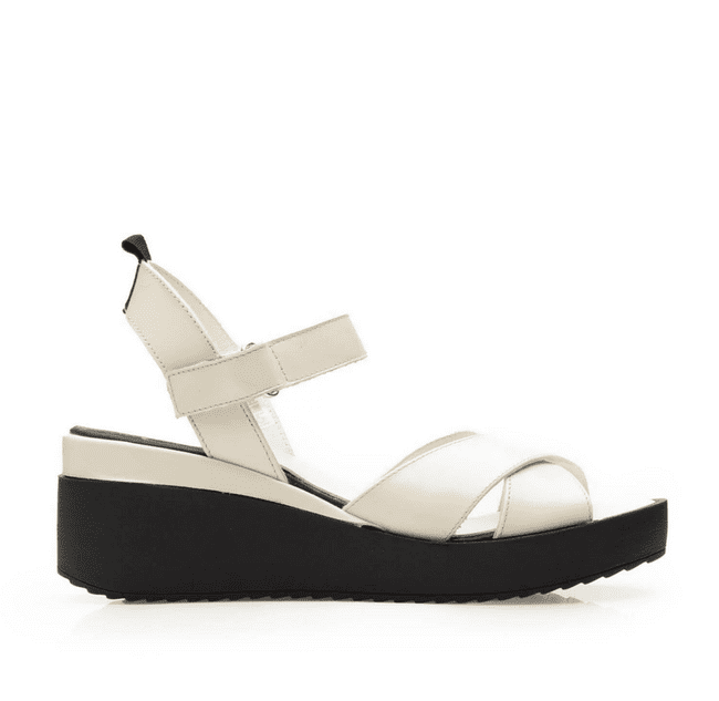 Sandale de damă pentru 2024: Modele de la UrbanShoes
