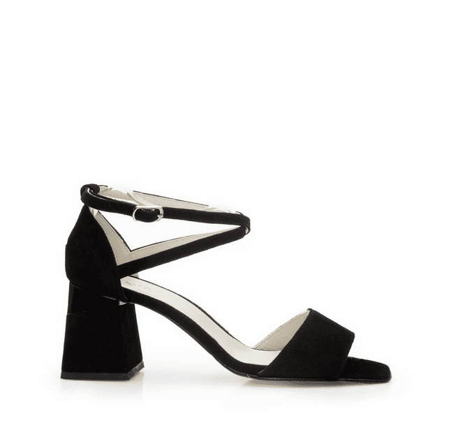 Sandale de damă pentru 2024: Modele de la UrbanShoes