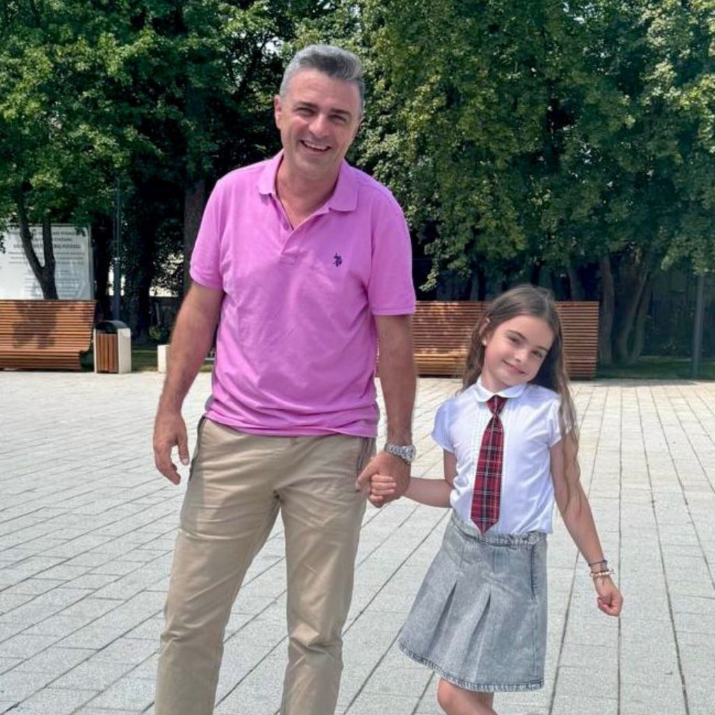 Cornel Ilie și fiica lui, Zara. Sursă foto: Arhivă personală