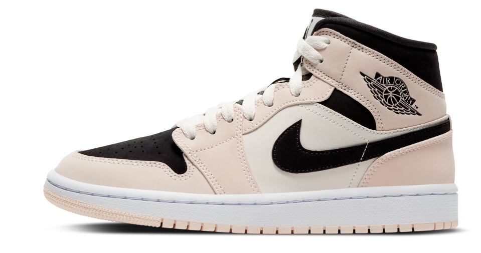Smart-Casual la birou: 5 modele de Nike care merg perfect cu sacou și blugi
