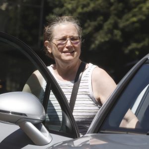 Transformare uluitoare! Fosta divă a Hollywood-ului, surprinsă pe străzile din Los Angeles la ani buni după retragerea definitivă din lumea filmului