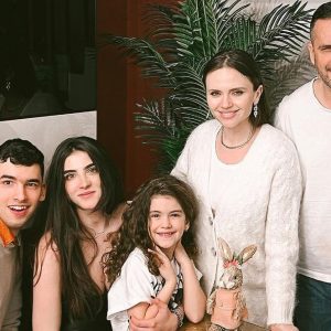 Mădălin Ionescu, surprins de ziua lui în Grecia. Ce cadou a primit de la Cristina Șișcanu și cei doi copii