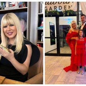 Elena Udrea și Adrian Alexandrov, apariție de senzație în rolul de nași! Fosta politiciană și fiica ei au strălucit în rochii asortate