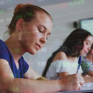Bursele pentru elevi ar putea crește. Anunțul ministrului interimar al Educației