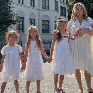 Laura Cosoi, detalii despre botezul celei de-a cincea fetițe. Evenimentul de la Maramureș va ține trei zile. Cine va cânta