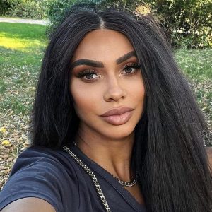 Laurette, din nou la spital după ce a trecut prin clipe de coșmar din cauza intervenției de mărire a feselor: „Am nevoie de rugăciunile voastre”