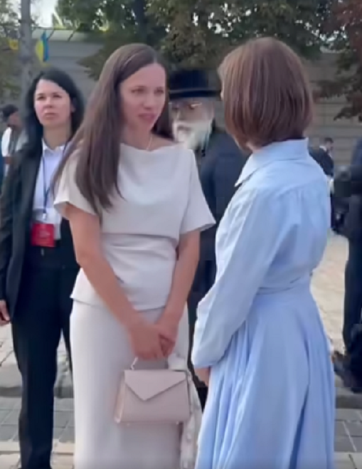 Mirabela Grădinaru, prezență distinctă la Kiev, de Ziua Independenței Ucrainei. De ce a mers la eveniment fără Nicușor Dan