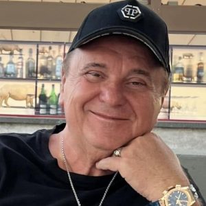 Cine este Nick Rădoi. Povestea milionarului stabilit în SUA, cariera în transporturi, lupta cu cancerul și relația cu Mădălina Apostol