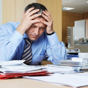 Renunțarea la nicotină fără surprize: simptome tipice, durata lor și factorii de risc ai recidivei fumatului
